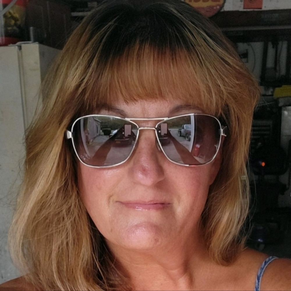 Meet your Posher, Christina